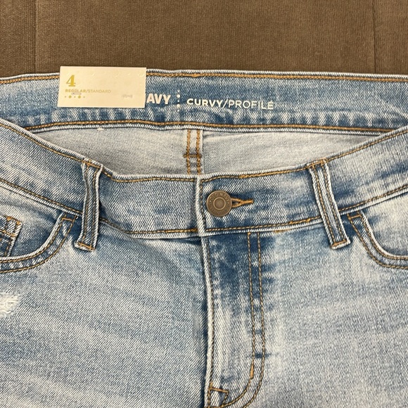 NWT Old Navy Curvy/Profile Bermuda Shorts - Picture 2 of 5